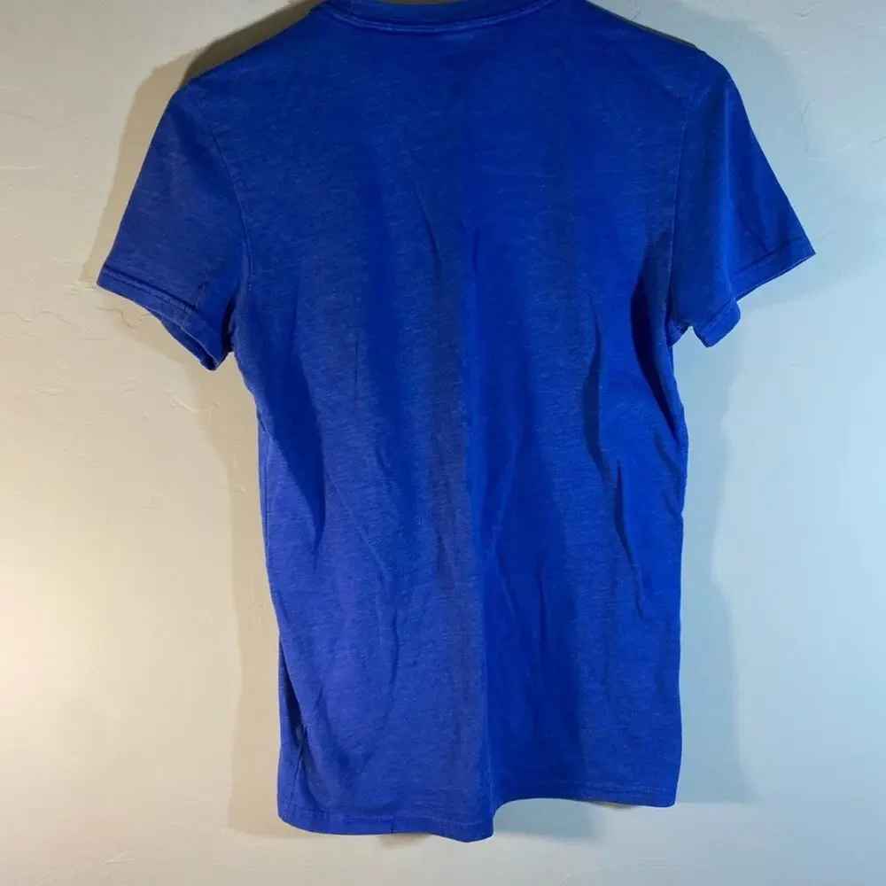 American Eagle Outfitters Tee Shirt Blue Red Vintage Fit Size XS - Picture 4 of 5